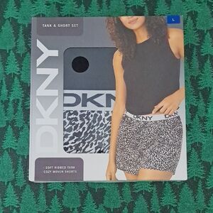 DKNY Black and Gray Leopard Print Set. Size Large New